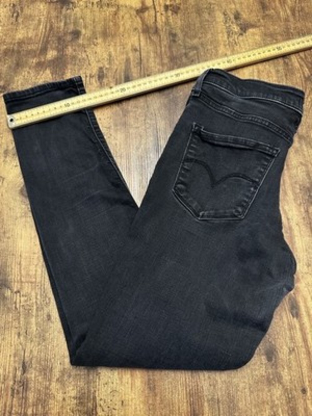 Levi's 311 Shaping Skinny Jeans in Black - Size 29